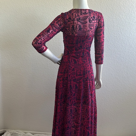 NWT BlackMilk Hieroglyphics Jewel 3/4 Sleeve Maxi Dress - Picture 7 of 12